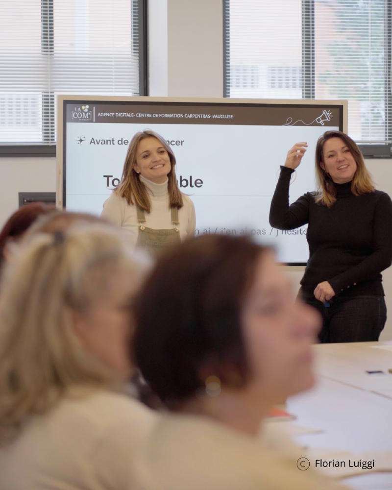 LA COM BY YOUCAP-SITE INTERNET (1) brunch de la com by youcap-carpentras-site internet indispensable ou optionnel